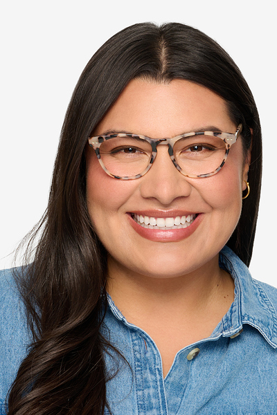 Horn-rimmed eyeglasses